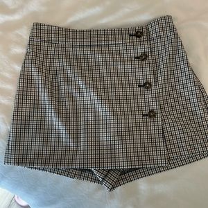 Plaid mini skirt